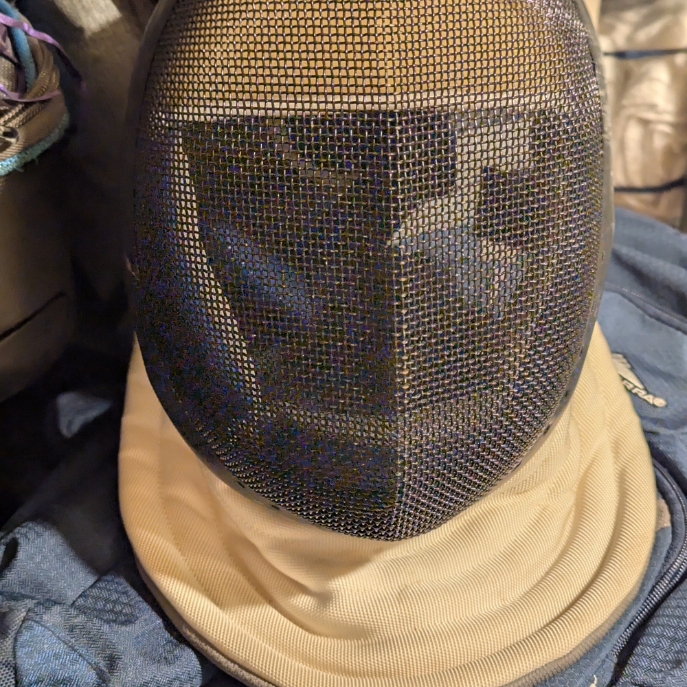 Blue Gauntlet Saber Fencing Mask Size M. Worn By My Teen Son For A Class Only.